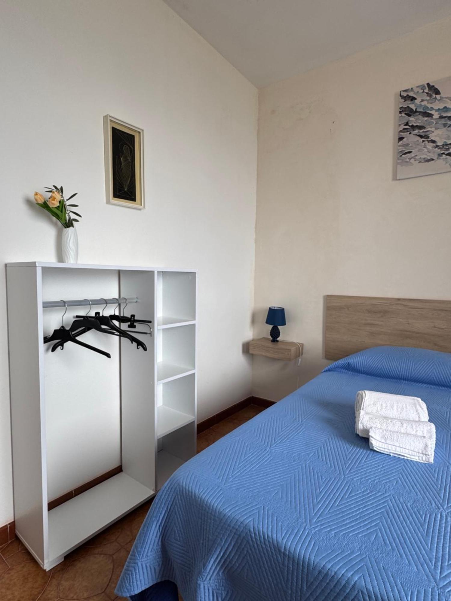 Villino Maria Elena Apartment Валдериче Екстериор снимка